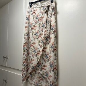 Max Studio faux wrap skirt - floral and flowy - size small